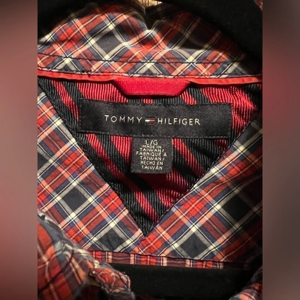 Vintage 07’ Tommy Hilfiger long sleeve button down plaid plaid size size Large